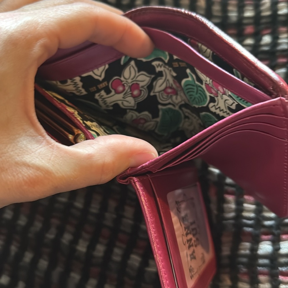 ♥️Great USED Condition Anna Sui Cherry Heart Embellished Red Leather Wallet - Picture 14 of 16